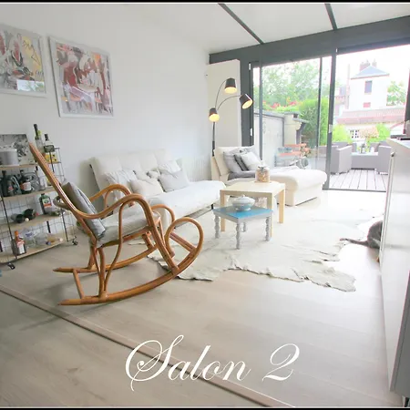 Homestay Jolie Chambre Avec Salle De Bains Privative Dans Maison Bourgeoise *